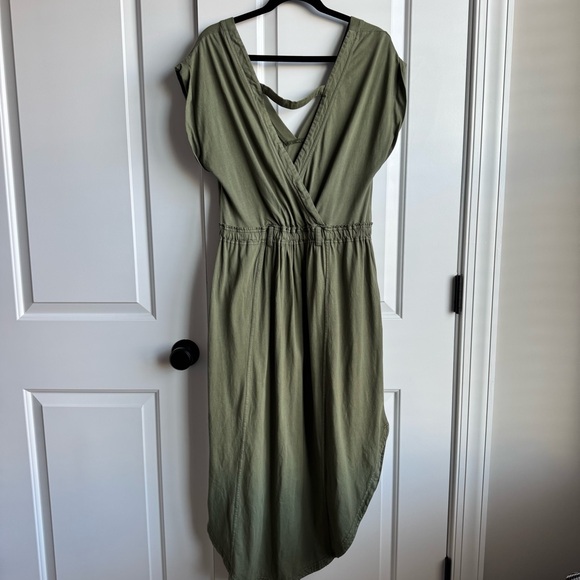 Daily Practice by Anthropologie Olive V-Neck Midi Dress L - Picture 4 of 8